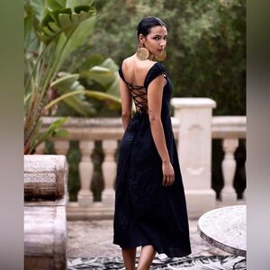 Elegant Black Linen Off-Shoulder Dress from Zara